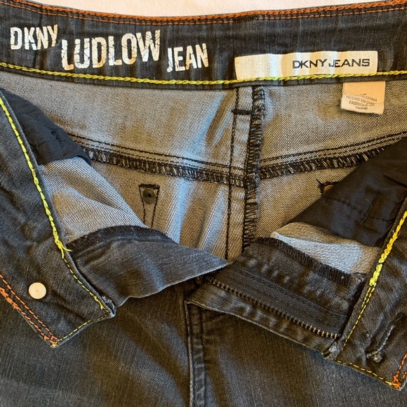 DKNY Jeans - black washed worn denim size 12 - Picture 3 of 6